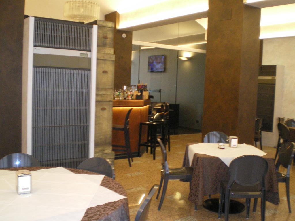 Hotel Pico Mirandola Dış mekan fotoğraf